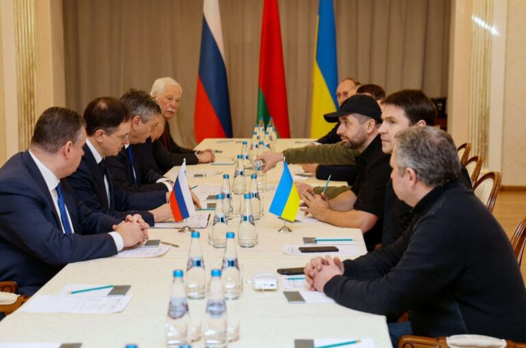 Ukraine and Russia representatives meet face-to-face for Ukraine Russia peace talks
